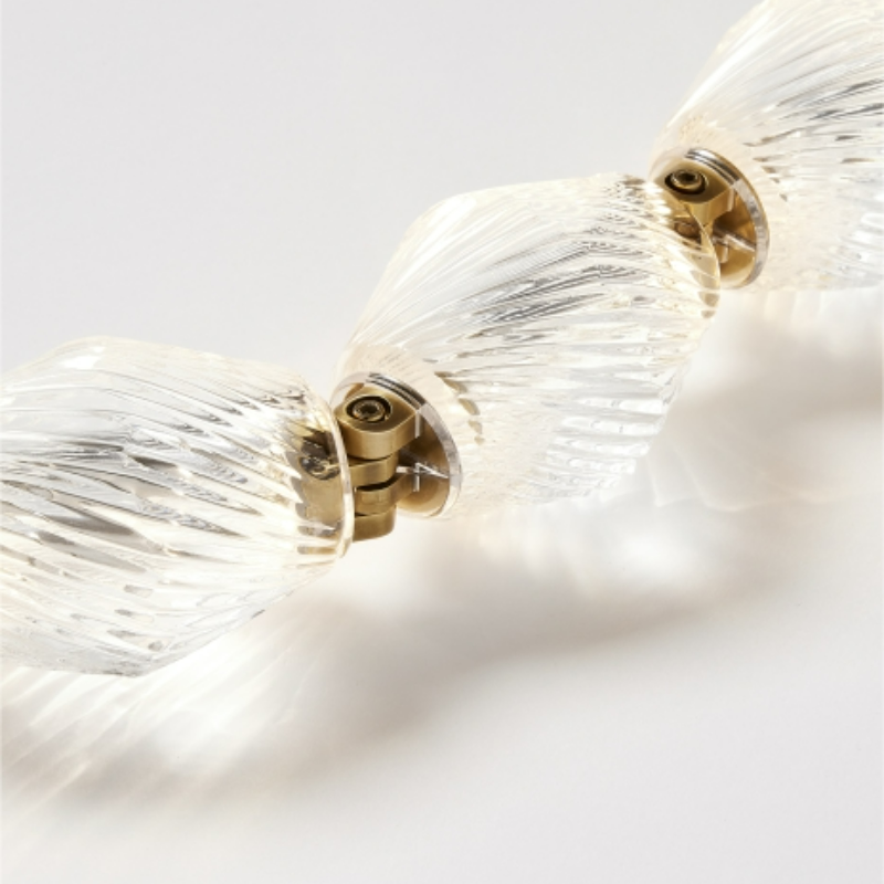 SL_Collier_Connection_NB_DET3_700_adobe_express